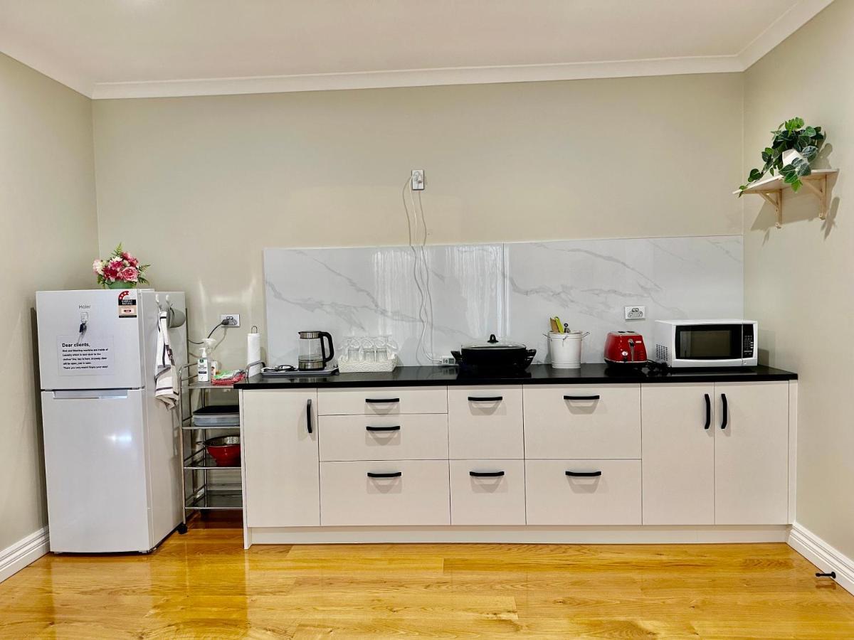 Dairy Flat Lifestyle Guesthouse מראה חיצוני תמונה